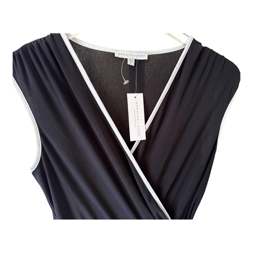 Annalee + Hope NWT Black White V-Neck Sleeveless Wide Leg Jumpsuit S - Picture 4 of 11